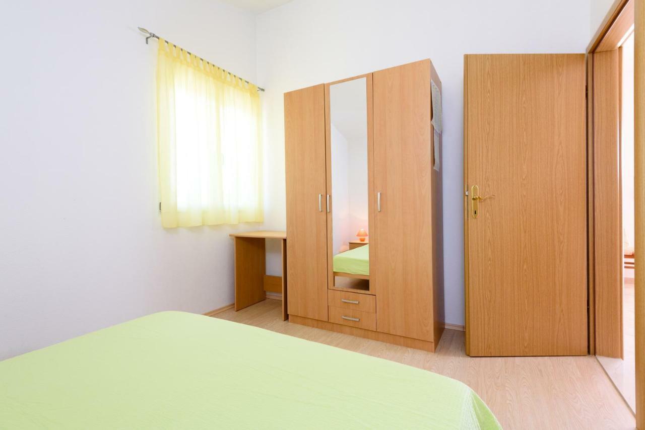 Apartmani Beran Seget Vranjica Exterior foto