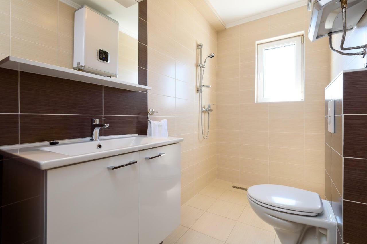 Apartmani Beran Seget Vranjica Exterior foto