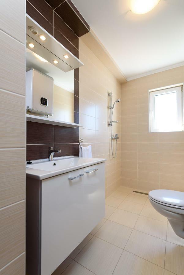 Apartmani Beran Seget Vranjica Exterior foto